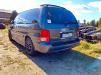 Gebraucht Kia Carnival EX 144 PS (105 kW) 2002 Silber Van / Kleinbus