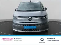 Gebraucht VW Multivan Style 150 PS (110 kW) 2025 Silber Van / Kleinbus