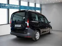 Second-hand VW Caddy 122 CP (89 kW) 2022 Negru Monovolum
