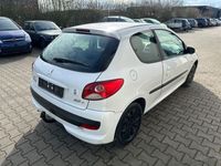 gebraucht Peugeot 206+ 206 + *Klima* *AHK* *TÜV 10/25*