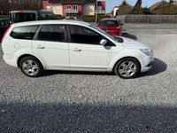 Gebraucht Ford Focus Style 109 PS (80 kW) 2010 Weiß Kombi