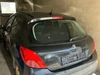 Gebraucht Peugeot 207 95 PS (69 kW) 2009 Schwarz Kleinwagen