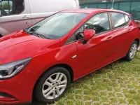 Gebraucht Opel Astra 105 PS (77 kW) 2018 Rot Limousine