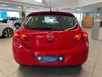 Gebraucht Opel Astra Selection 116 PS (85 kW) 2009 Rot Limousine