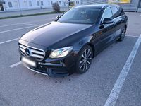 Second-hand Mercedes E220 AMG line 194 CP (142 kW) 2019 Negru Break
