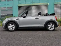 Gebraucht Mini Cooper Cabriolet Essential 136 PS (100 kW) 2023 Melting silver iii Cabrio