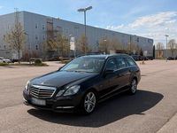 Gebraucht Mercedes E250 204 PS (150 kW) 2011 Schwarz Kombi