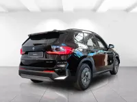 Neu BMW iX1 Performance 230 kW (313 PS) 2025 Schwarz SUV