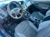 Usado Ford Focus 100 CV (73 kW) 2013 Azul Familiar