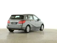 Gebraucht Mercedes B200 136 PS (100 kW) 2014 Grau Kleinwagen