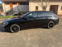 Gebraucht Mercedes CLA200 156 PS (114 kW) 2017 Kosmosschwarz Kombi