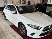 Gebraucht Mercedes A180 116 PS (85 kW) 2022 Weiß Limousine
