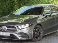 Gebraucht Mercedes A200 AMG line 163 PS (119 kW) 2019 Grau Kleinwagen