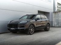 Gebraucht Porsche Cayenne 470 PS (345 kW) 2024 Schwarz SUV