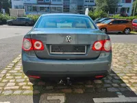 Gebraucht VW Jetta Comfortline 105 PS (77 kW) 2009 Blau Limousine