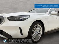 Gebraucht BMW 530e 190 PS (139 kW) 2024 Weiß Kombi