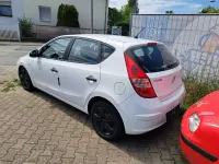 Gebraucht Hyundai i30 90 PS (66 kW) 2009 Weiß Limousine