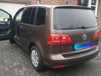 Gebraucht VW Touran 105 PS (77 kW) 2015 Braun Van / Kleinbus