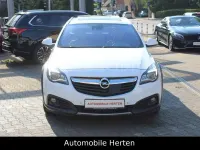 Gebraucht Opel Insignia Country Tourer 163 PS (119 kW) 2013 Weiß Kombi