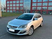 Gebraucht Opel Astra 165 PS (121 kW) 2015 Grau Kombi