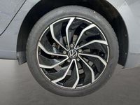 Gebraucht VW Golf VIII Style 150 PS (110 kW) 2022 Grau Limousine