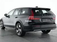 Gebraucht Volvo V60 CC Ultimate 197 PS (144 kW) 2023 Schwarz Kombi