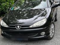 Gebraucht Peugeot 206 109 PS (80 kW) 2003 Schwarz Cabrio