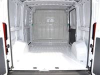 Gebraucht Fiat Ducato 140 PS (102 kW) 2023 Weiß Van