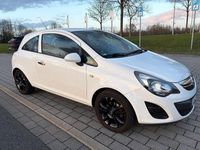 Gebraucht Opel Corsa Color Edition 69 PS (50 kW) 2014 Weiß Kleinwagen