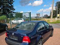 Gebraucht VW Bora 105 PS (77 kW) 2002 Blau Limousine