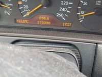 Gebraucht Mercedes E320 Elegance 224 PS (164 kW) 1998 Schwarz Limousine