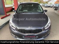 Usado Kia Ceed Platinum Edition 135 HP (99 kW) 2013 Cinzento Citadino
