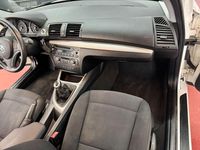 Gebraucht BMW 116 116 PS (85 kW) 2011 Weiß Kleinwagen