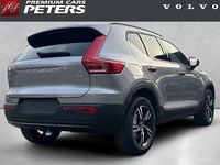Neu Volvo XC40 Plus 197 PS (144 kW) 2026 Silber SUV