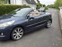Gebraucht Peugeot 207 CC 156 PS (114 kW) 2012 Blau Cabrio