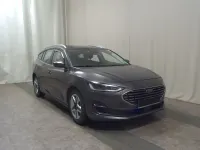 Gebraucht Ford Focus Titanium 120 PS (88 kW) 2022 Grau Kombi