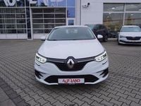 Gebraucht Renault Mégane IV Life 116 PS (85 kW) 2020 Weiß Limousine