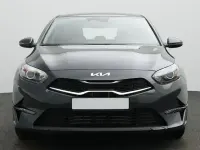 Gebraucht Kia Ceed 140 PS (102 kW) 2025 Pentametal metallic Kleinwagen