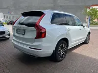 Gebraucht Volvo XC90 Momentum 173 PS (127 kW) 2021 SUV