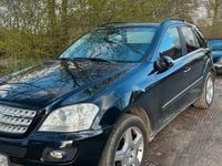 Gebraucht Mercedes ML350 272 PS (200 kW) 2006 Schwarz SUV