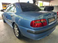 Gebraucht Mitsubishi Carisma 125 PS (91 kW) 1999 Blau Limousine