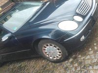 Second-hand Mercedes E240 177 CP (130 kW) 2004 Albastru Break