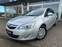Gebraucht Opel Astra Design Edition 116 PS (85 kW) 2011 Silber Limousine