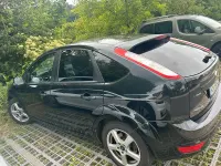 Gebraucht Ford Focus 105 PS (77 kW) 2011 Schwarz Limousine