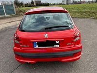 Gebraucht Peugeot 206+ 68 PS (50 kW) 2010 Rot Kleinwagen
