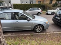 Gebraucht Kia Cerato 105 PS (77 kW) 2005 Silber Kleinwagen