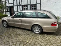 Gebraucht Mercedes E200 Classic 163 PS (119 kW) 2003 Gold Kombi