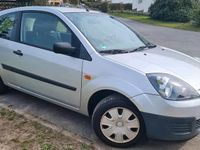 Gebraucht Ford Fiesta 60 PS (44 kW) 2006 Silber Kleinwagen