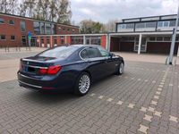 Gebraucht BMW 730 258 PS (189 kW) 2012 Blau Limousine