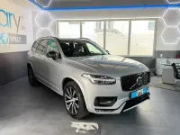 Używany Volvo XC90 Plus 235 KM (172 kW) 2022 Srebrny SUV